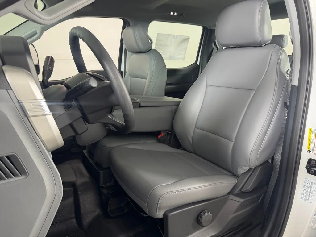 New 2026 White Ford XL image 25