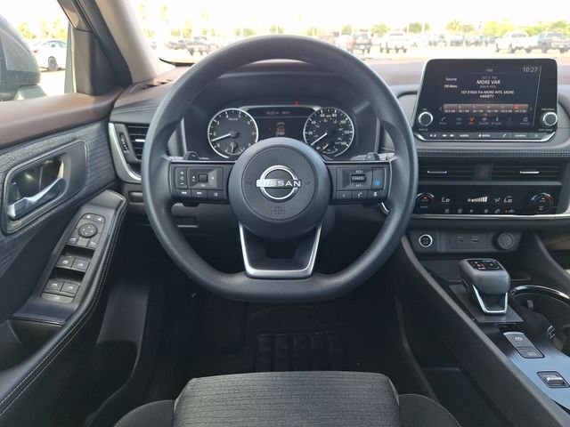 Used 2023 Gray Nissan SV image 14