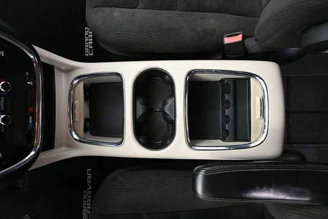 2016 Dodge Grand Caravan SXT - Photo 30