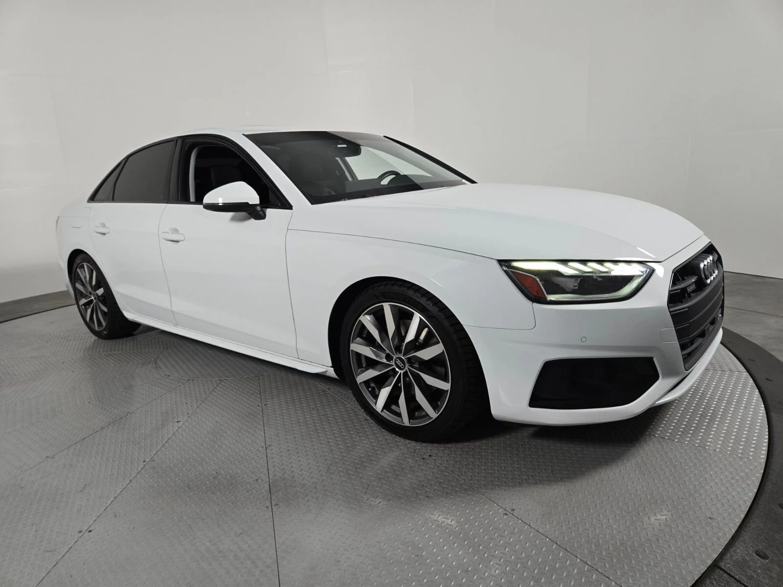 Used 2023 Glacier White Metallic Audi 40 Premium Plus image 3