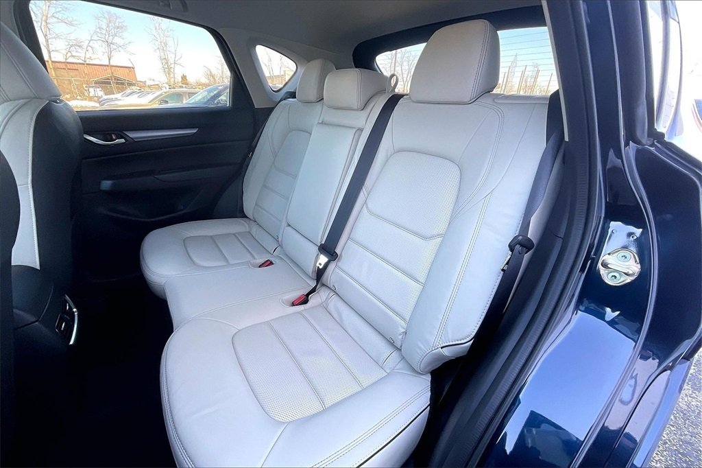 2025 MAZDA CX-5 - Image 9