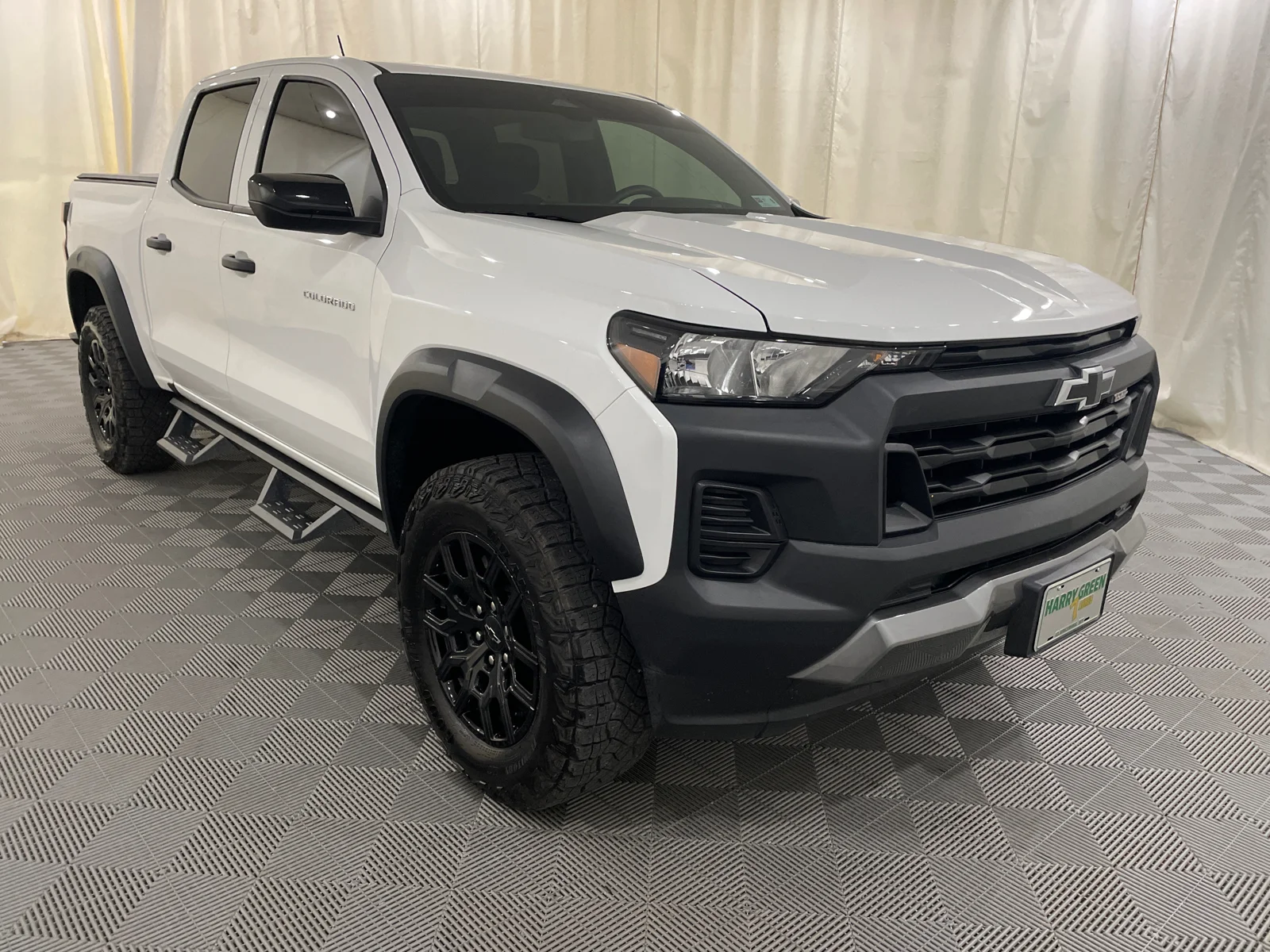 Used 2026 Summit White Chevrolet 4WD Trail Boss image 3