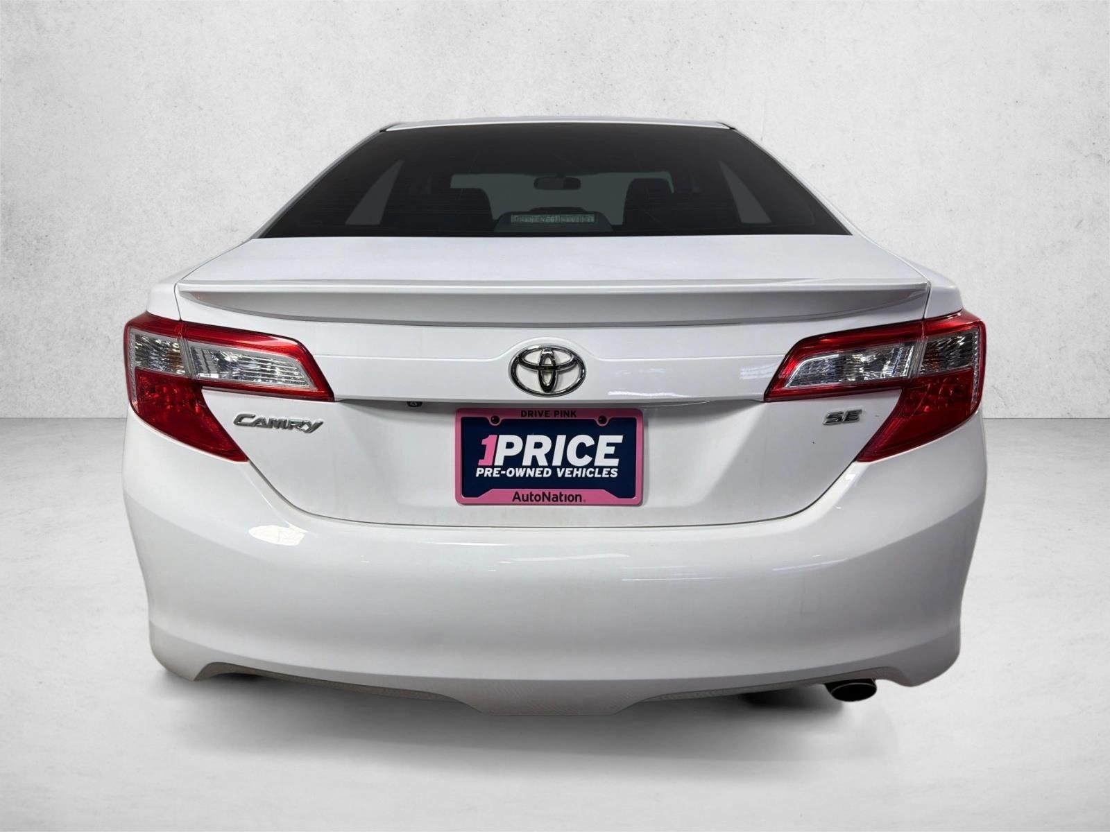 Used 2014 Super White Toyota SE image 4