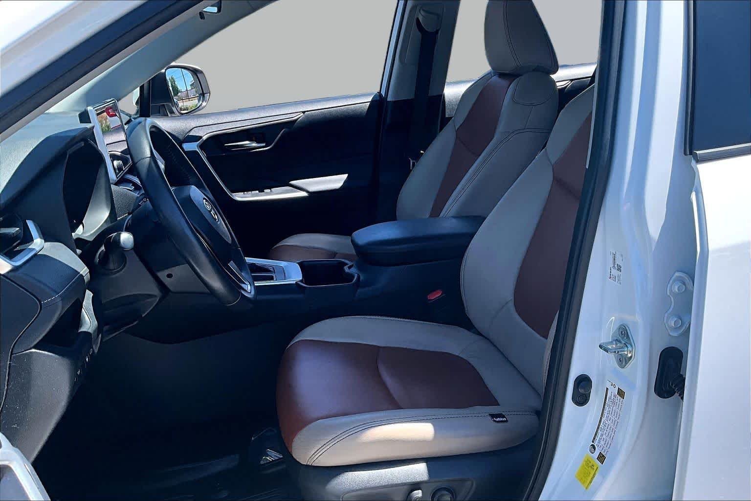 Certified Used 2023 Ice Cap Toyota XLE image 7