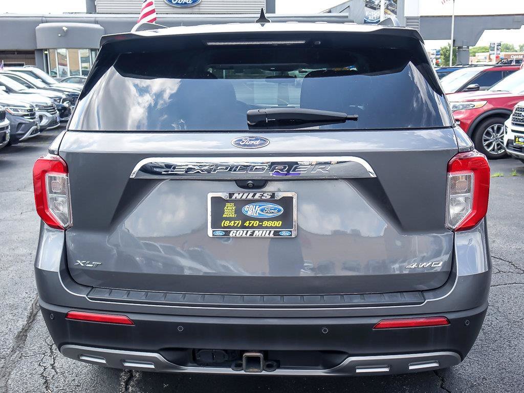 Used 2023 Gray Metallic Ford XLT image 8