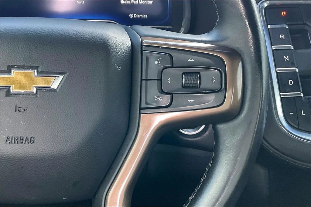 Used 2023 Green Chevrolet High Country image 11