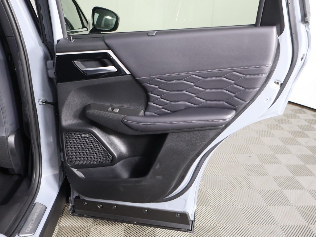 2026 Mitsubishi Outlander SEL - Photo 32