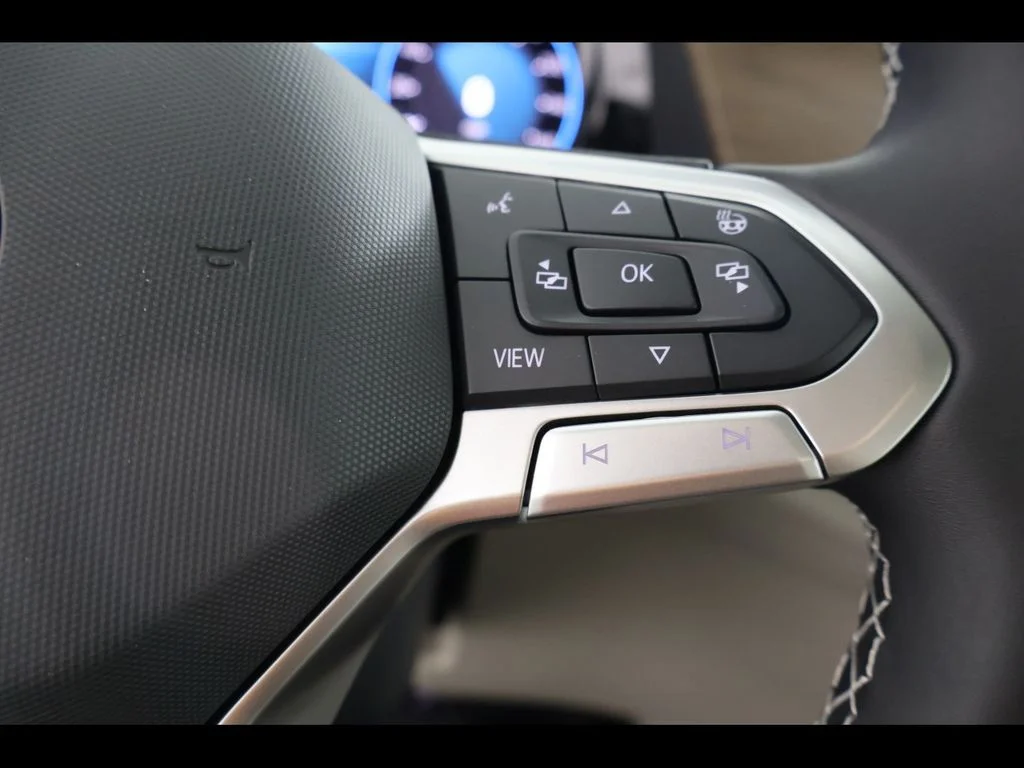 New 2026 Green Volkswagen 2.0T SE w/Technology image 24