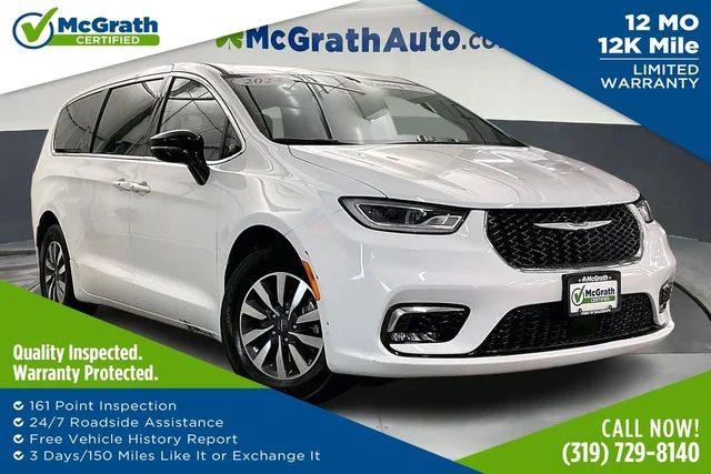 2024 Chrysler Pacifica Hybrid Select