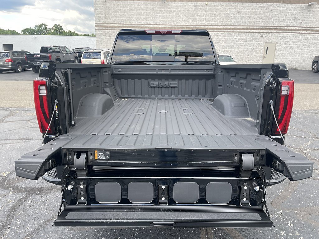 2025 GMC Sierra 2500HD Denali - Photo 9