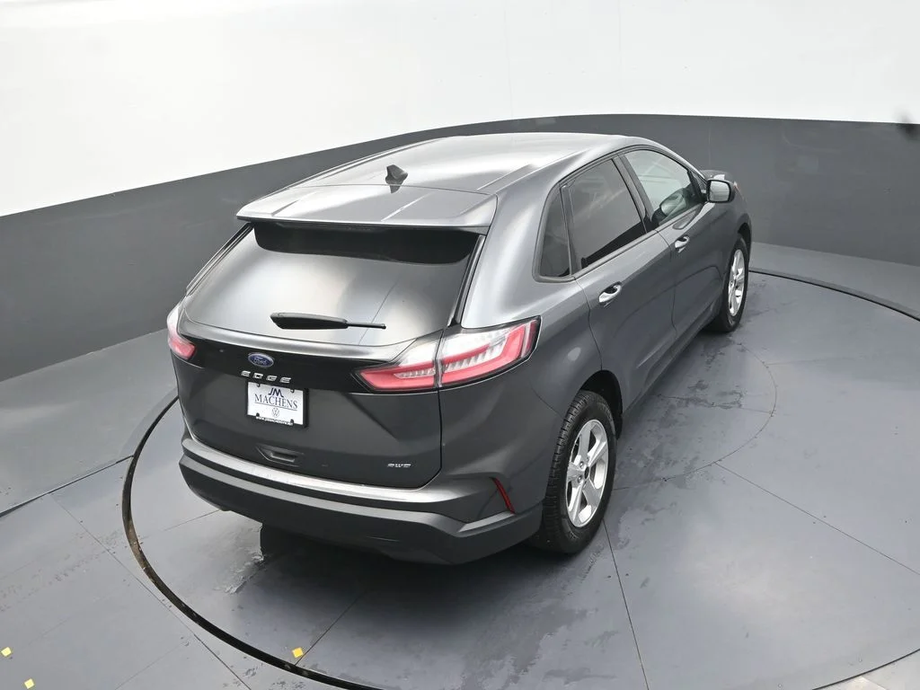 Used 2023 Gray Ford SE image 19