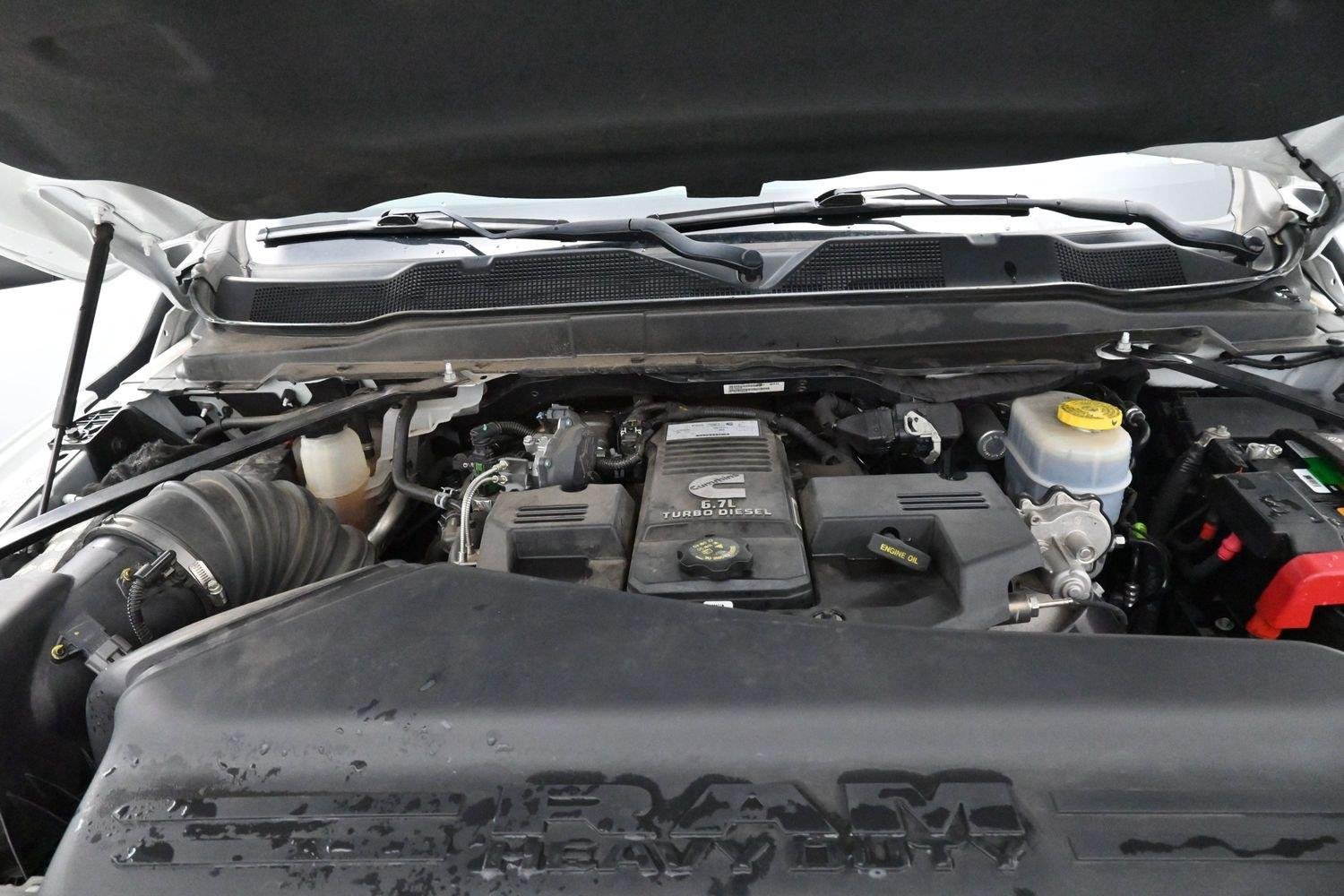 Used 2022 Bright White Clearcoat Ram Laramie image 38