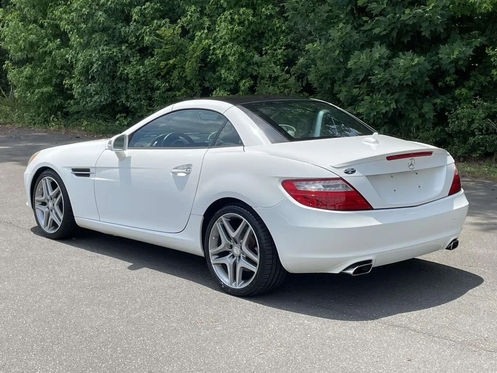 Used 2015 White Mercedes-Benz SLK 250 image 8