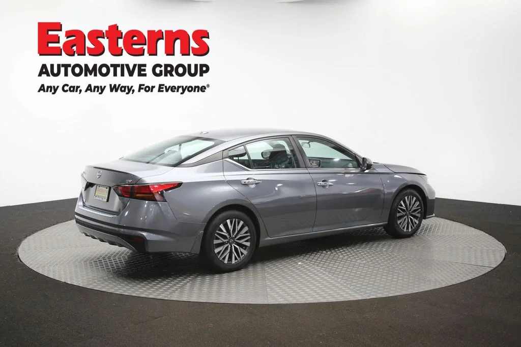 Used 2023 Gray Nissan 2.5 SV image 41