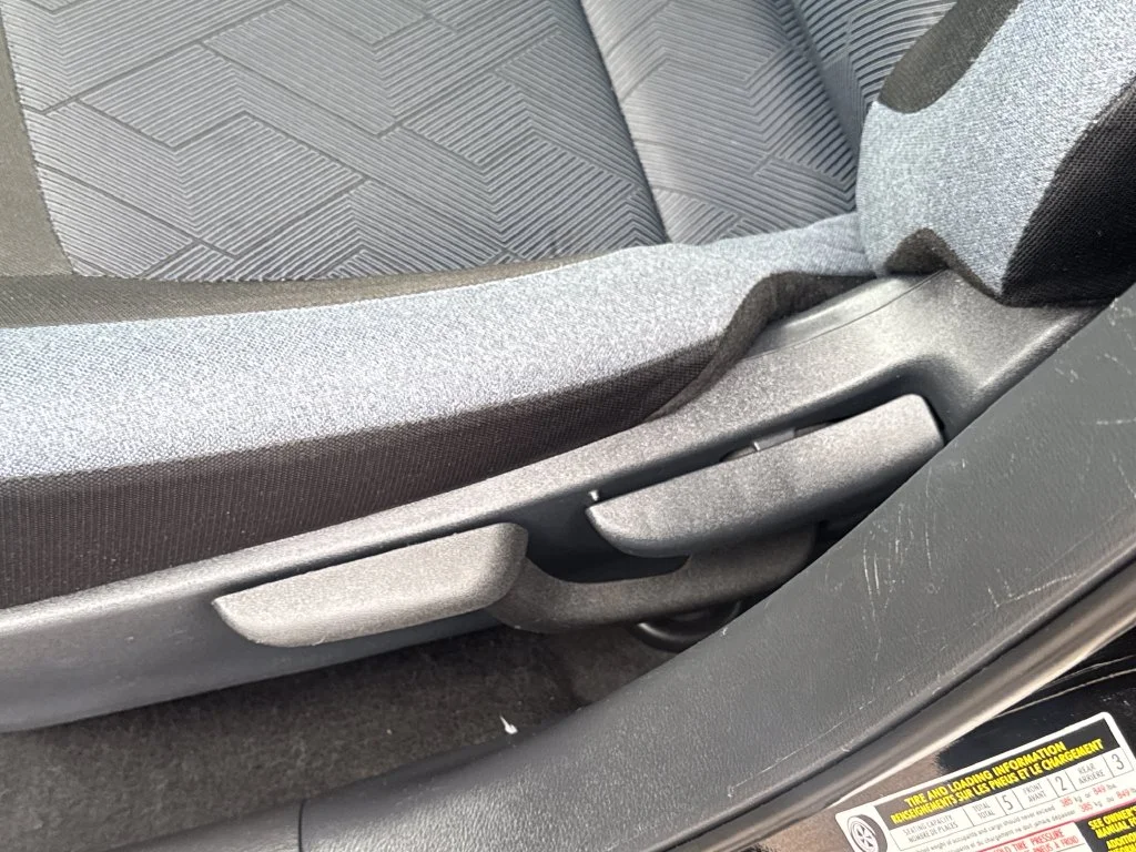 Used 2025 Black Nissan 1.6 SV image 45