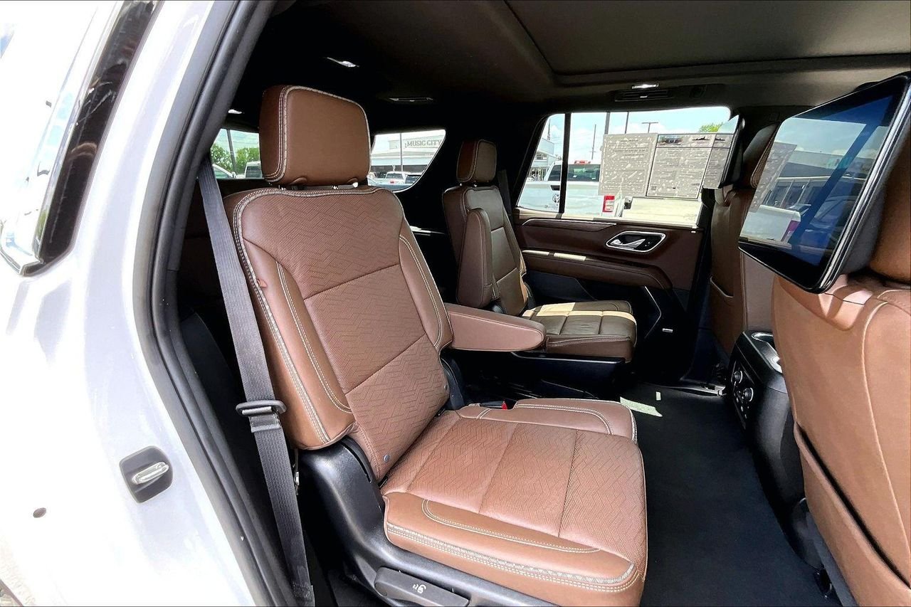 Used 2023 Summit White Chevrolet 4WD High Country image 26