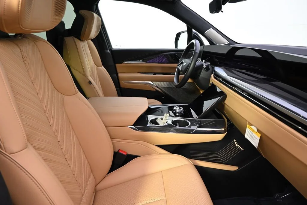 2025 Cadillac Escalade IQ Luxury 2 - Photo 16