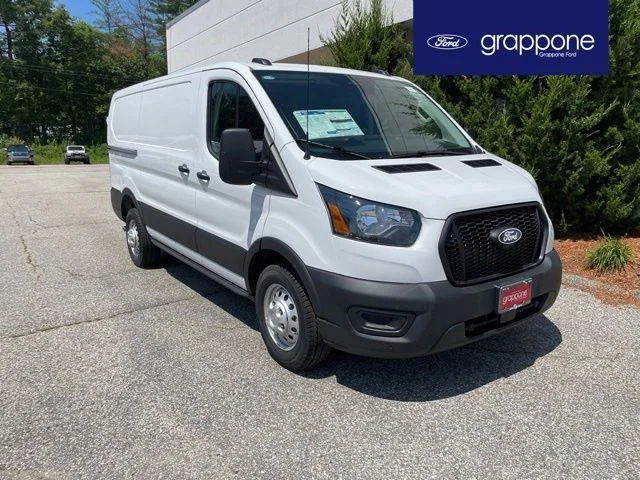 New 2026 OXFORD WHITE Ford Base image 1