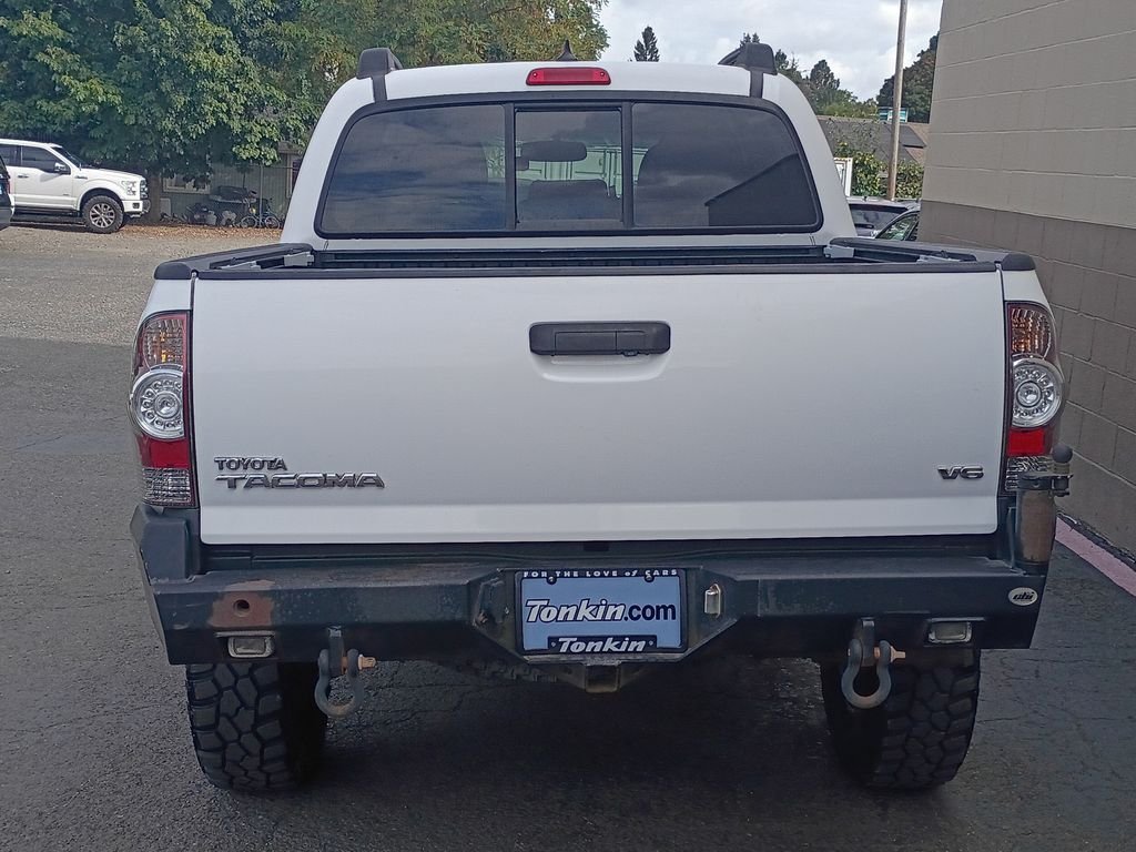 Used 2012 Super White Toyota Base image 6