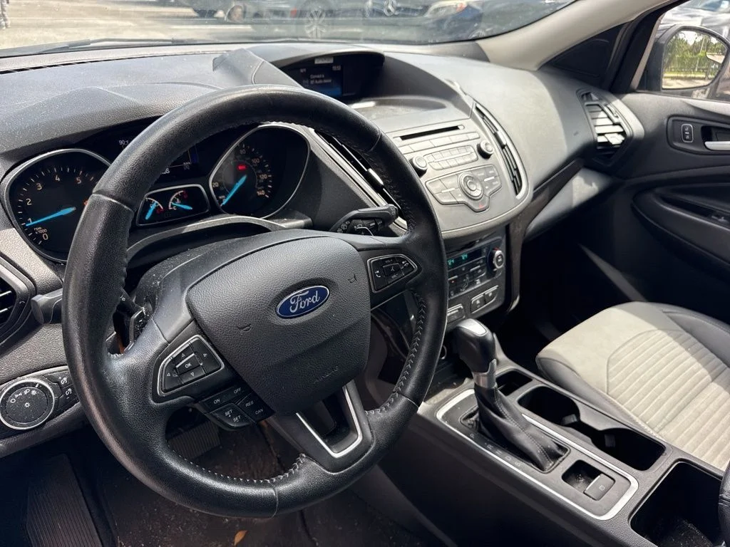 Used 2017 Black Ford SE image 9