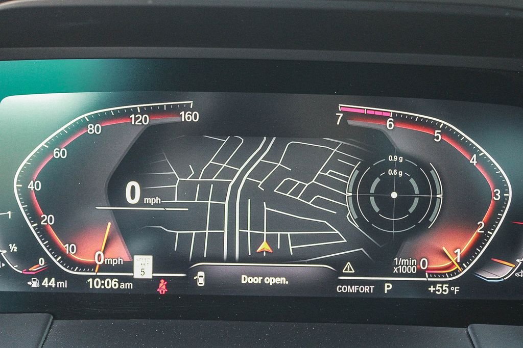 Used 2022 White BMW sDrive30i image 22