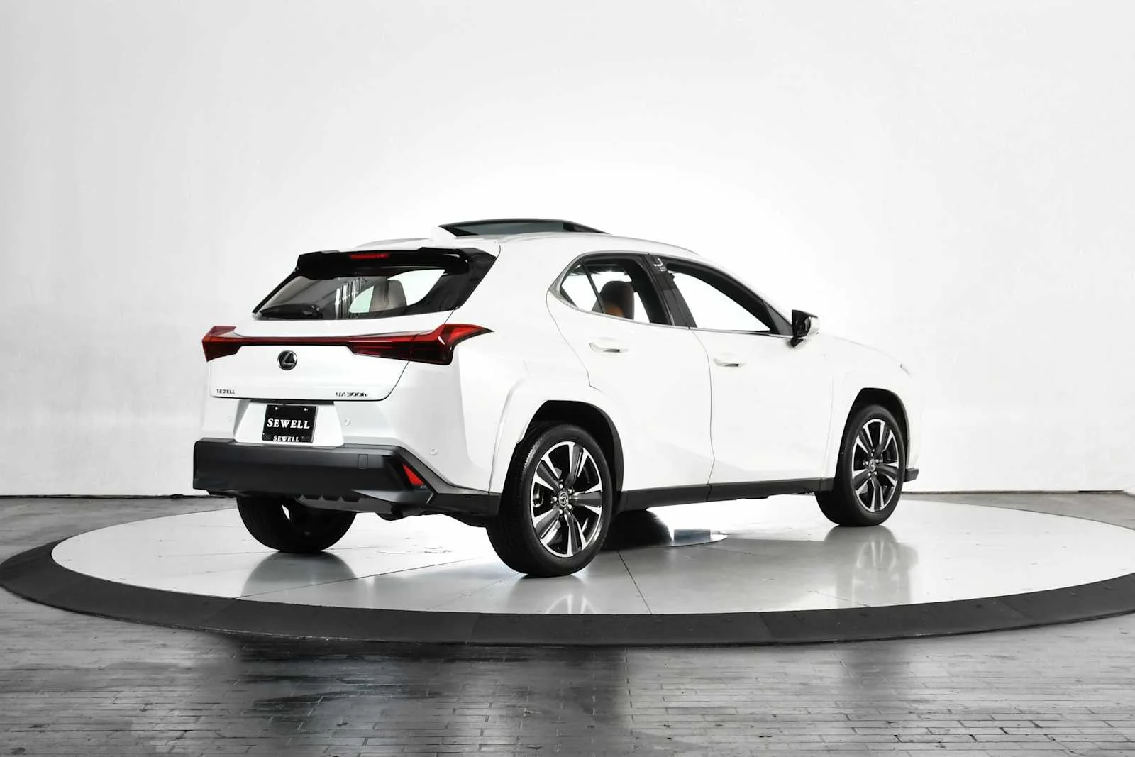 Certified Used 2025 EMINENT WHITE PEARL Lexus Premium image 7