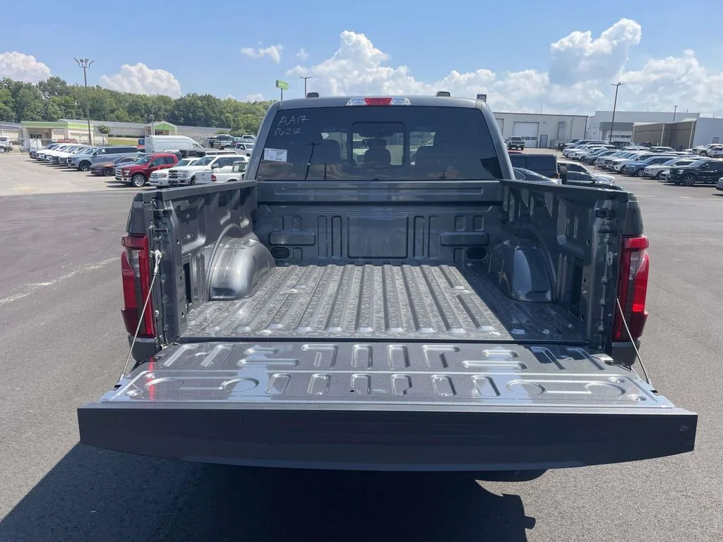 New 2026 Gray Ford XLT image 10