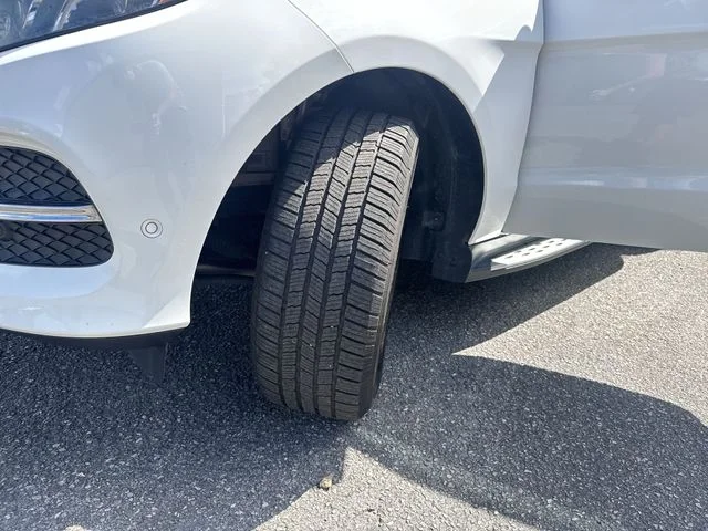 Used 2018 White Mercedes-Benz GLE 350 image 34