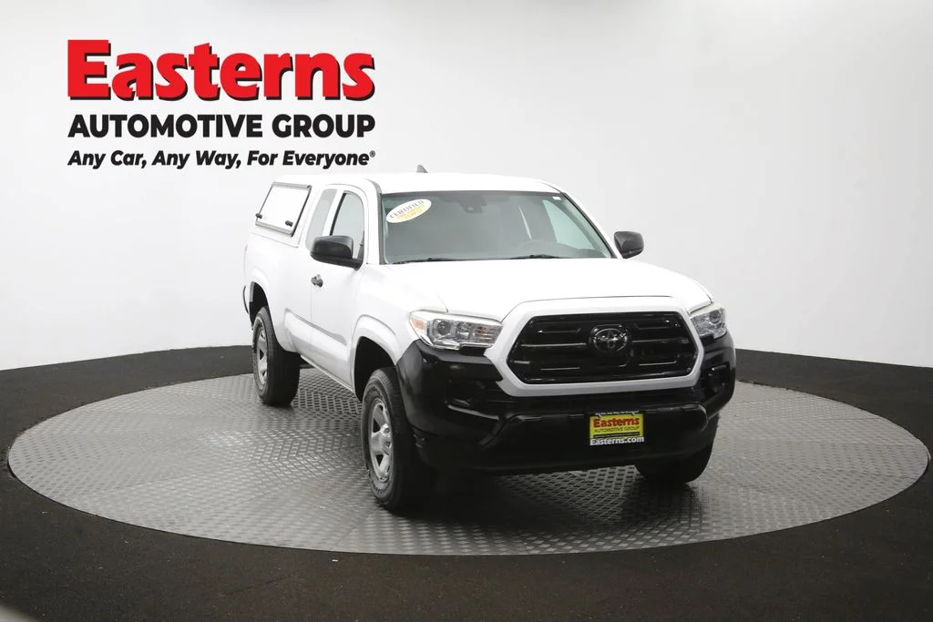 Used 2018 White Toyota SR image 49