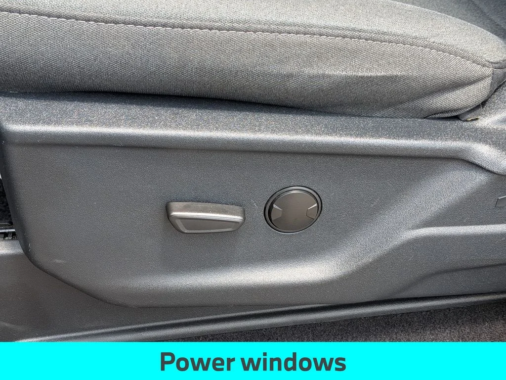Used 2025 White Ford XLT image 18