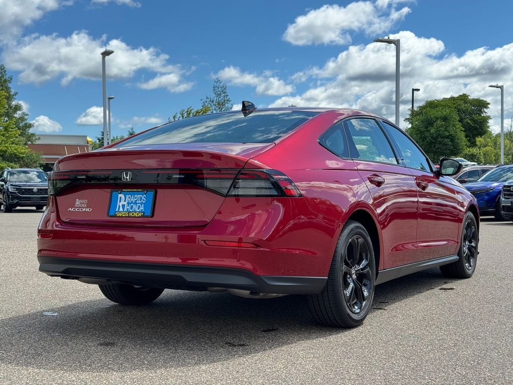 2025 Honda Accord SE - Photo 6