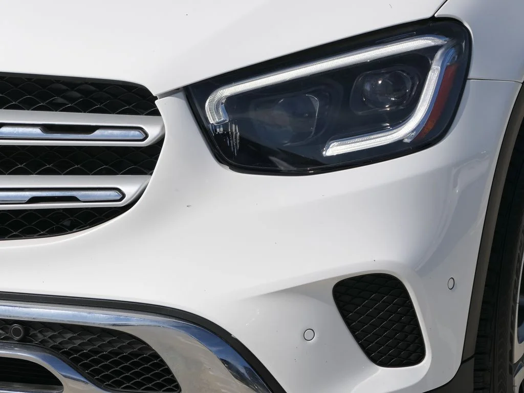 Used 2022 Polar White Mercedes-Benz GLC 300 4MATIC® image 9