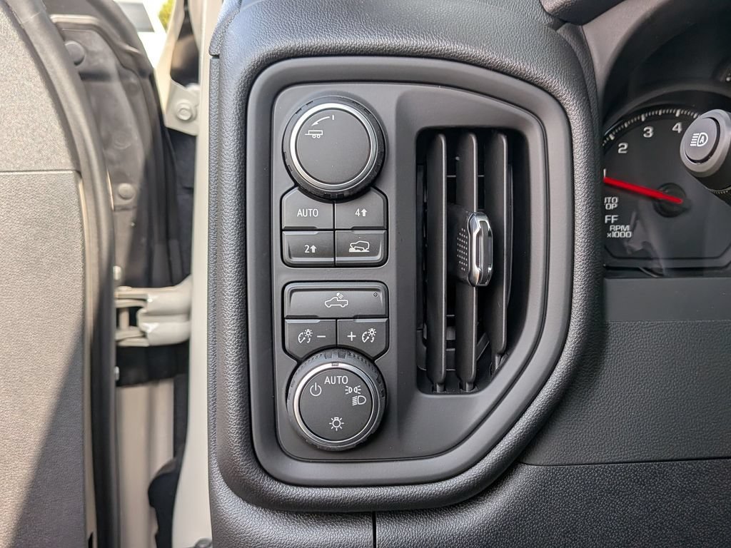 2026 Chevrolet Silverado 1500 Custom - Photo 18
