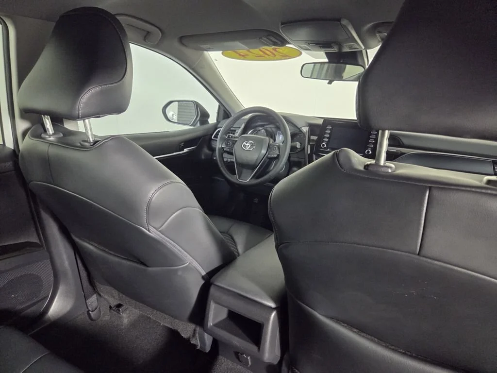 Used 2024 Ice Toyota SE image 30