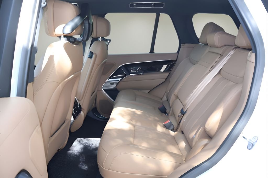 New 2026 Icy White Satin Land Rover SE image 12