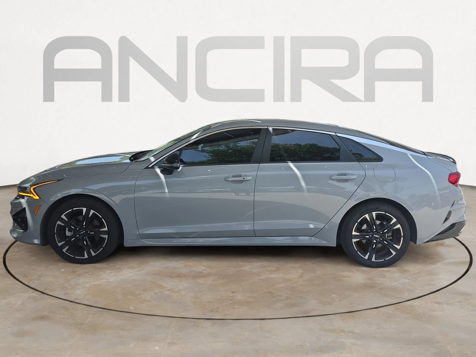 Used 2022 Wolf Gray Kia GT-Line image 5