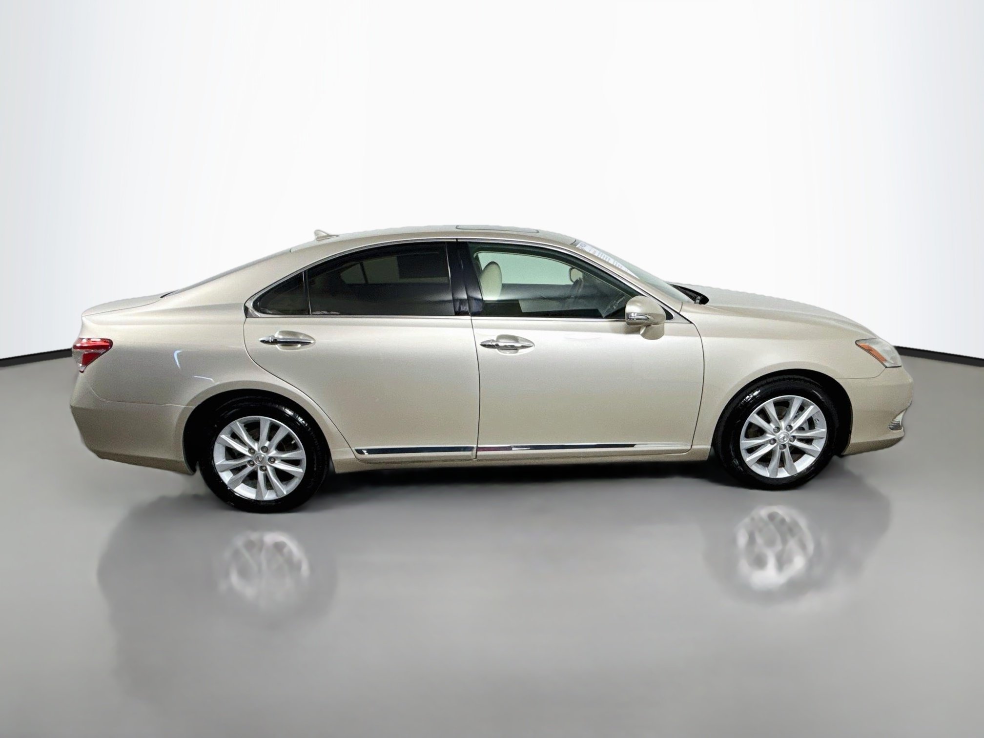 Used 2011 Satin Cashmere Metallic Lexus Base image 8