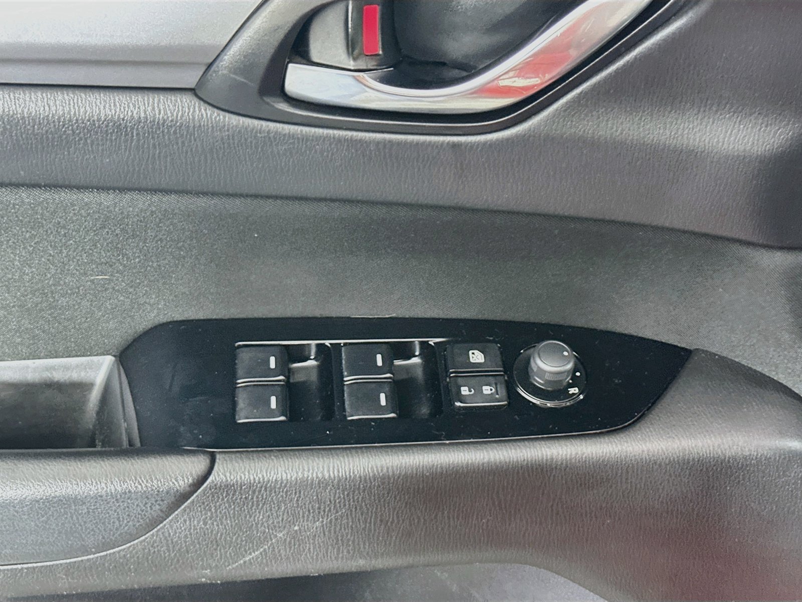 Used 2019 Soul Red Crystal Metallic Mazda Sport image 17