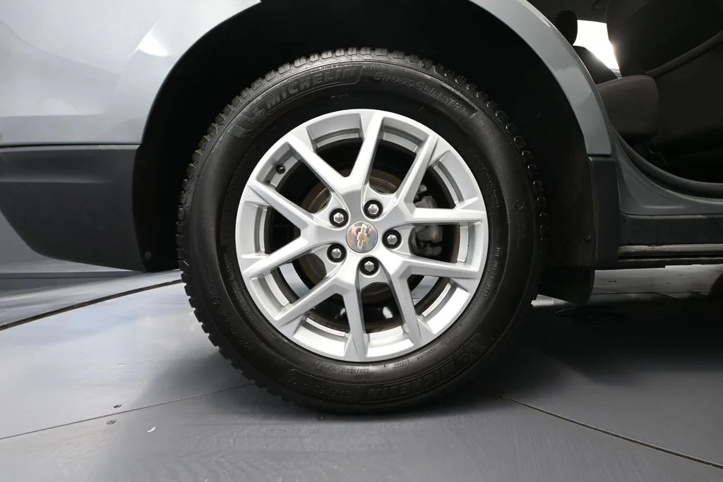 Used 2023 Gray Chevrolet LT image 14