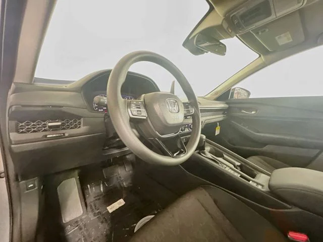 New 2026 Solar Silver Metallic Honda SE image 16