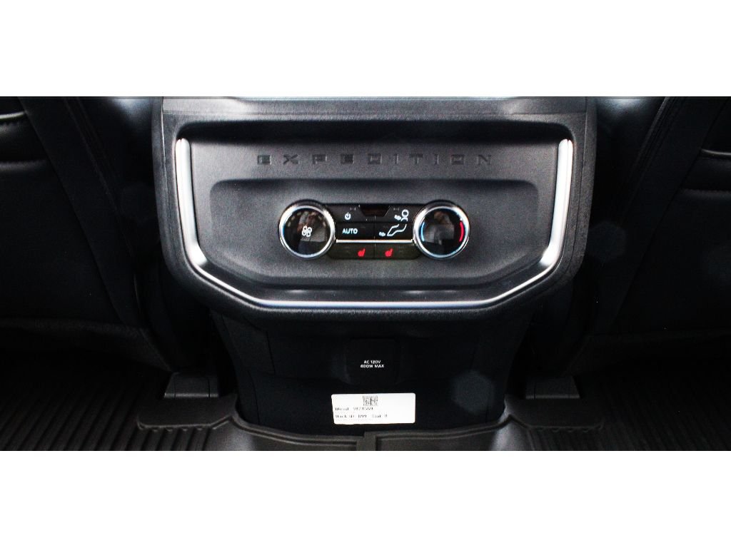 New 2027 Marsh Gray Ford Platinum image 21