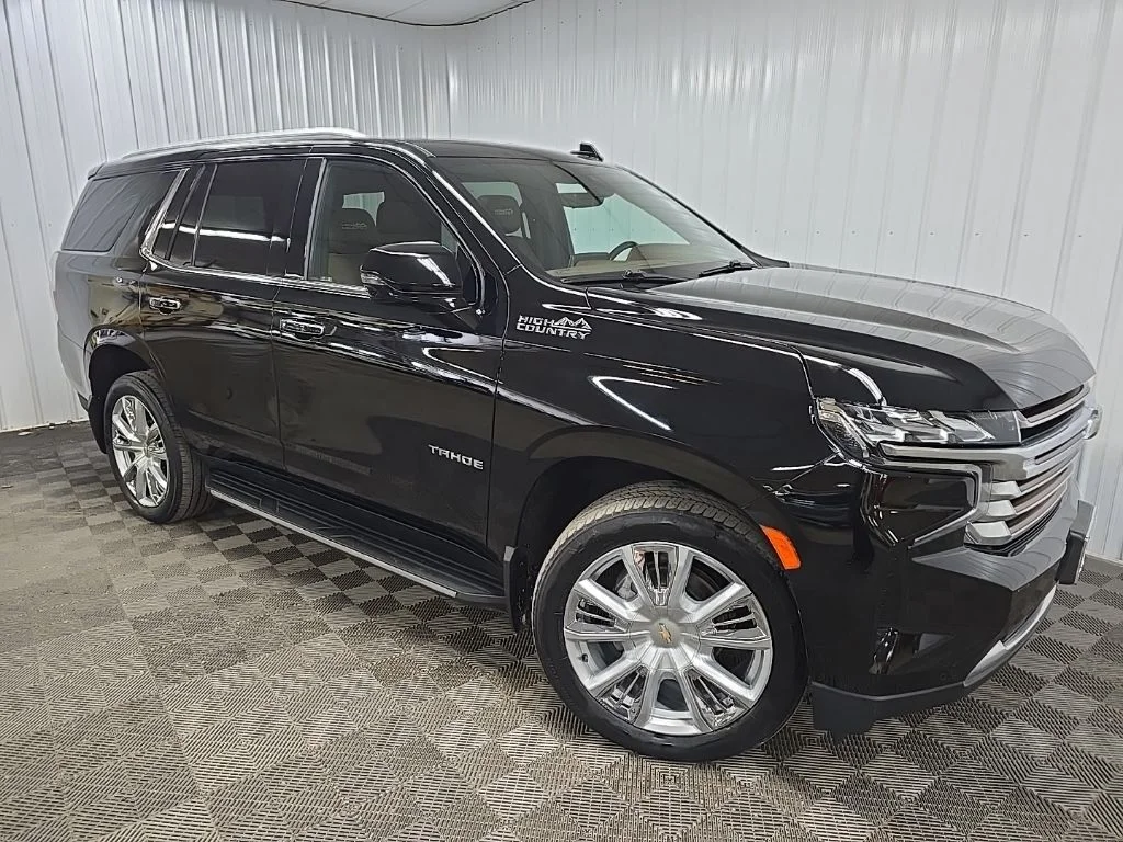 Used 2021 Black Chevrolet High Country image 7