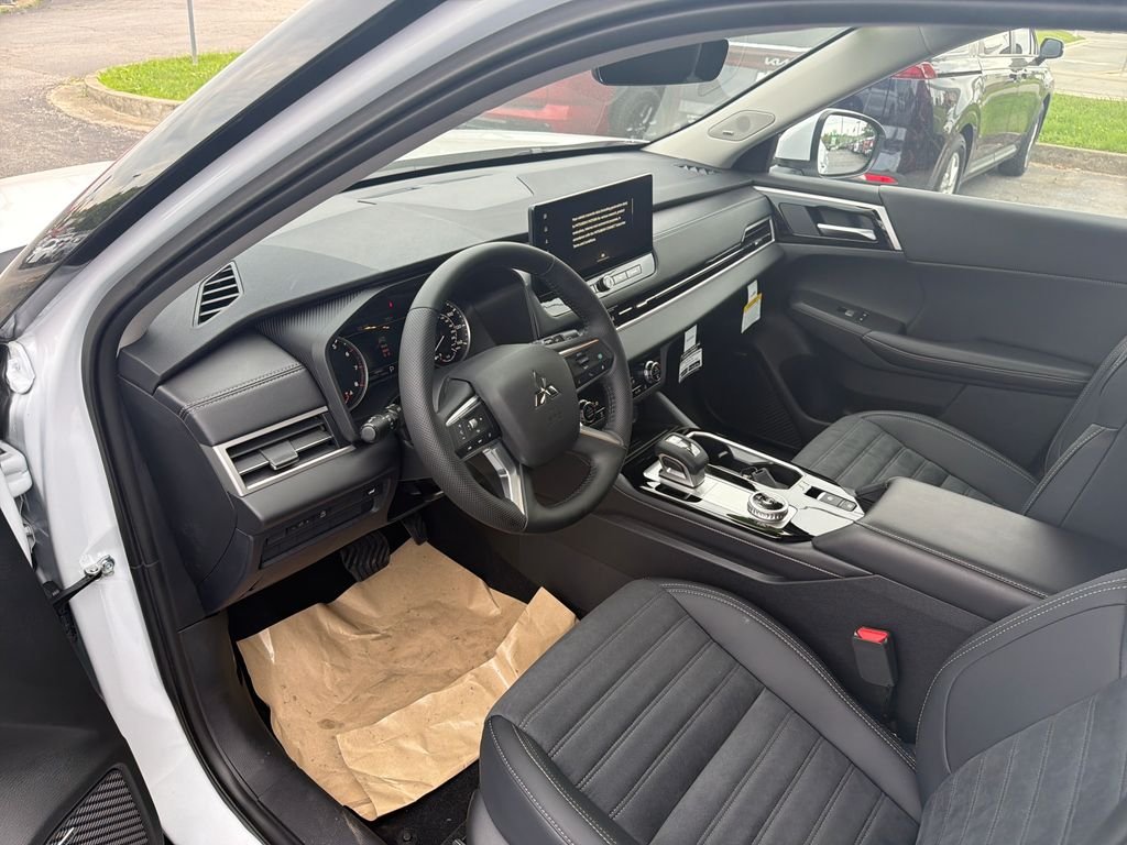 New 2026 White Mitsubishi SE 1.5T 2WD image 16