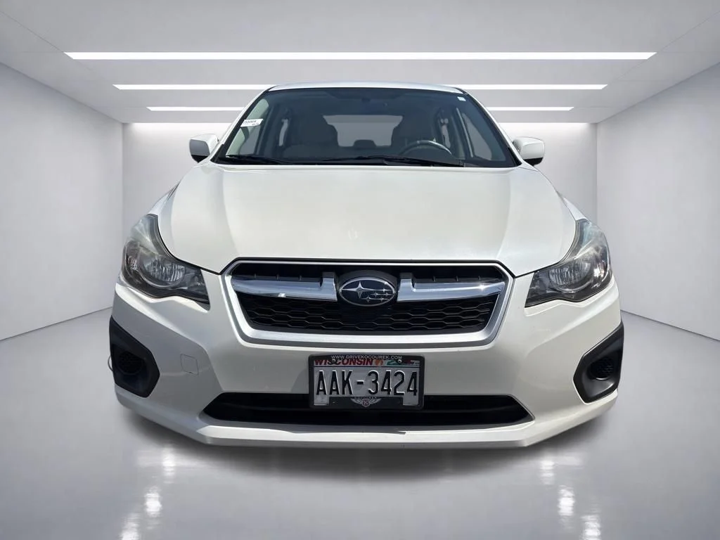 Used 2014 Satin White Pearl Subaru 2.0i Premium image 9