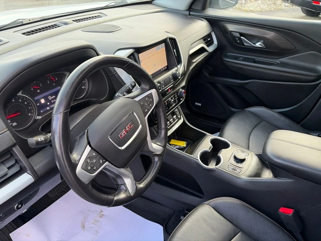 Used 2021 White GMC SLT image 32