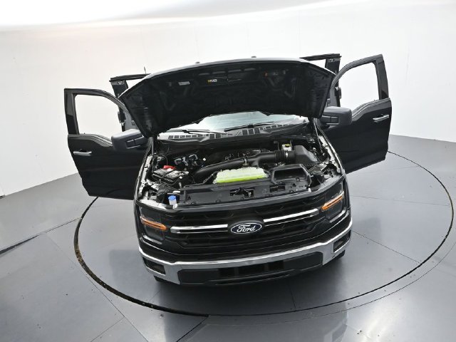 New 2026 Agate Black Metallic Ford XLT image 45