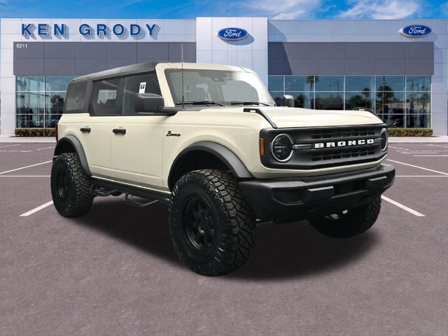 2026 Ford Bronco Base