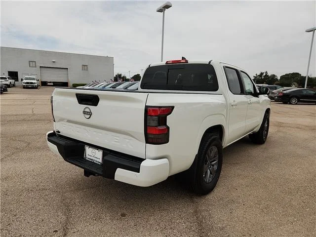 New 2026 QAK Glacier WH Nissan SV 4x2 Crew Cab 5 ft. box 126 in. WB image 3