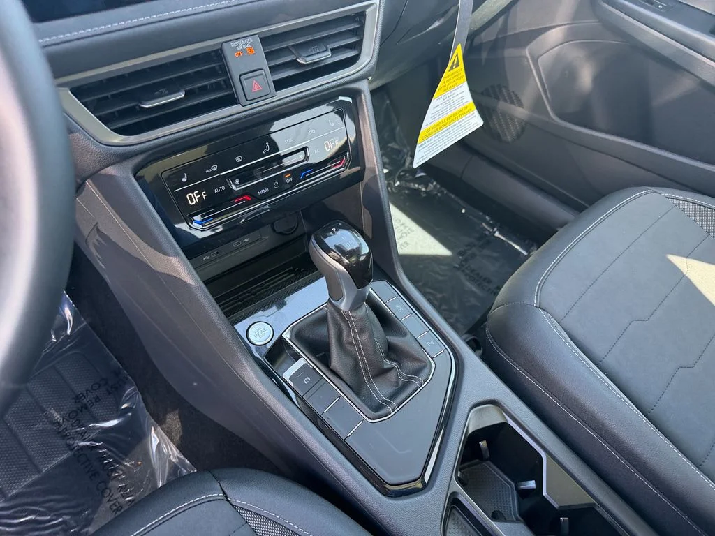 New 2026  Volkswagen 1.5T SE Black image 19