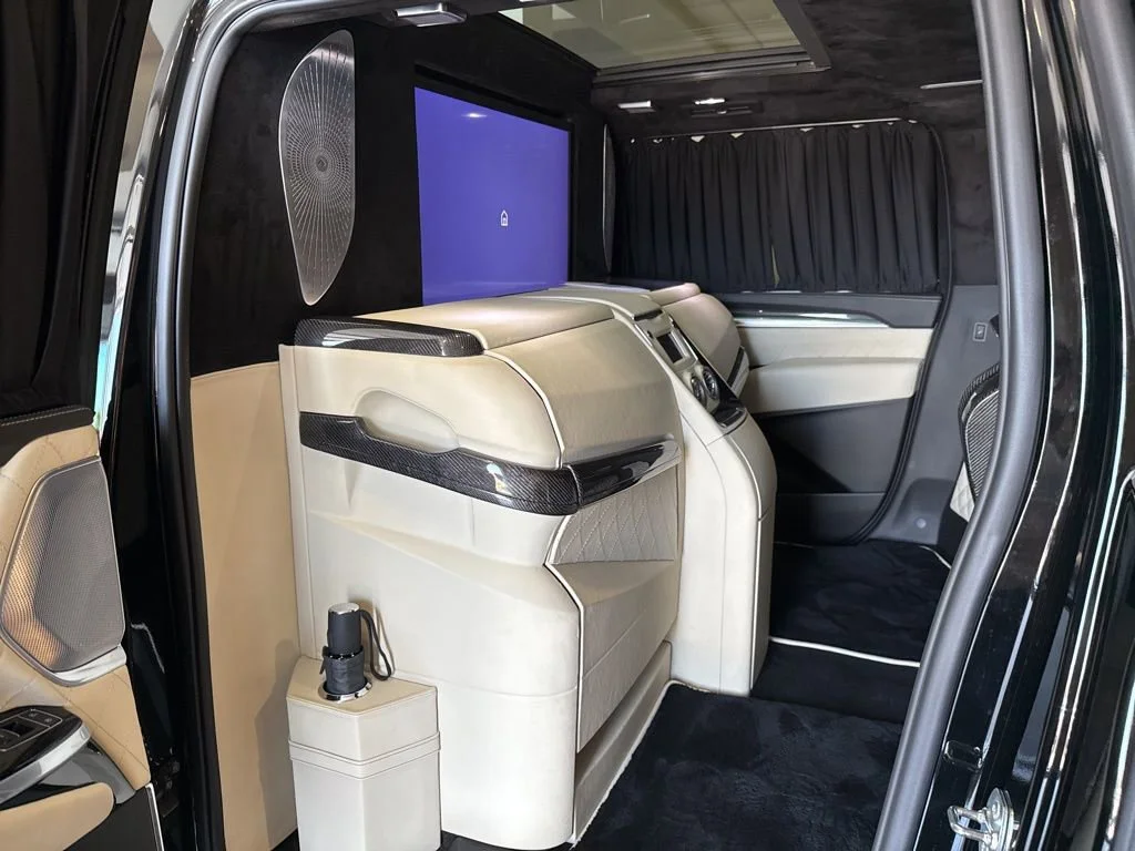 2025 Cadillac Escalade ESV Sport Platinum - Photo 19